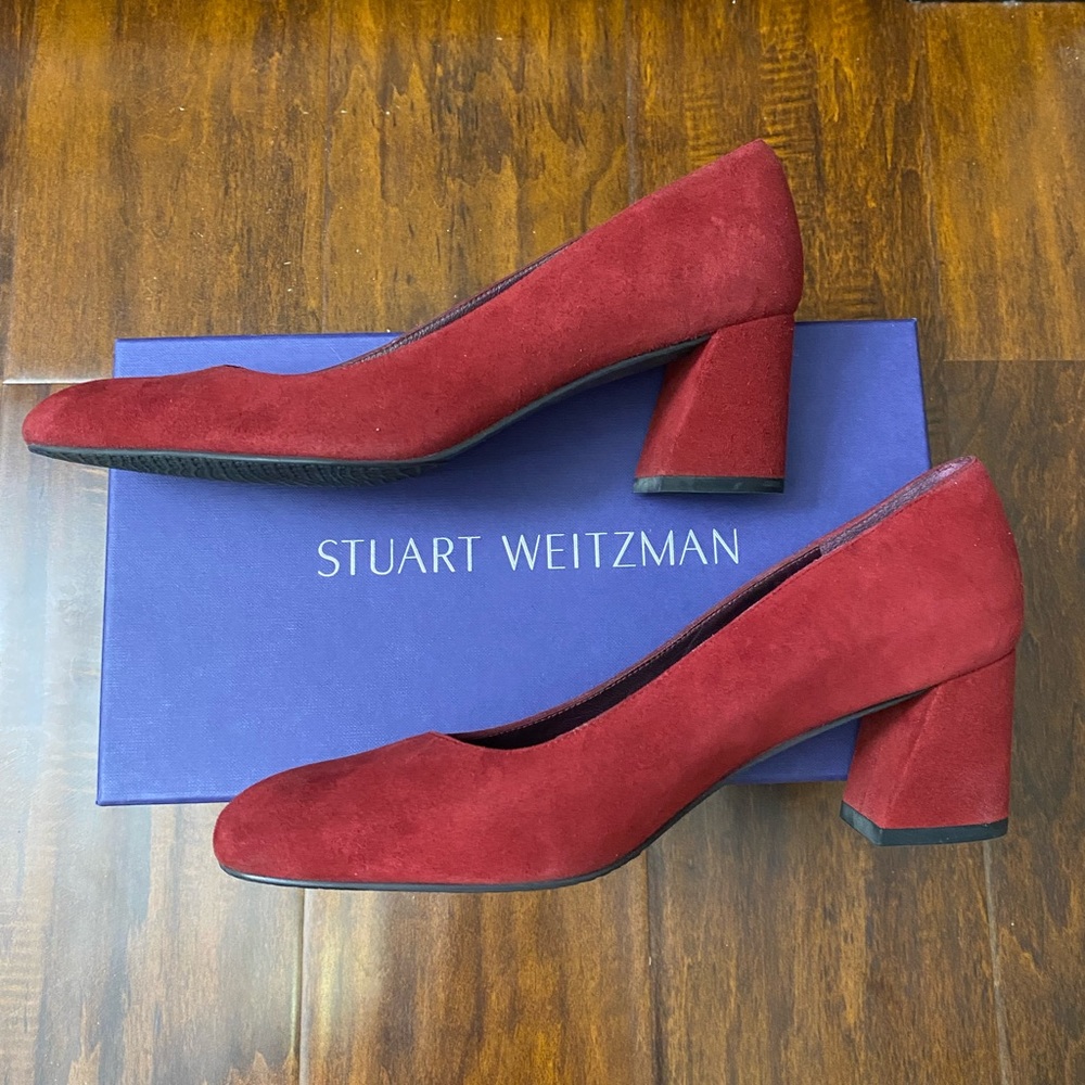 NEW Stuart Weitzman Marymid in Scarlet Suede. Size 8.0M. 2 inch heel.
